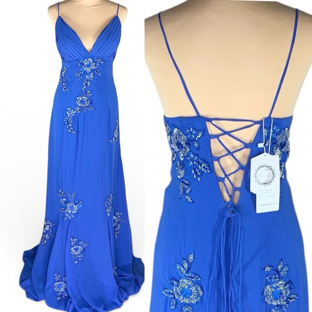 Elegant Blue Maxi Dress with Floral Embroidery